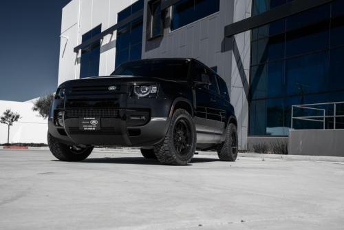 Mantra Wheels for Land Rover Defender Black Seamak 20″ Gloss Black