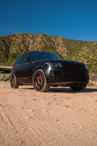 Mantra Wheels for Land Rover Range Rover Matte Black Seamak 20″ Matte Bronze Center Black Ring