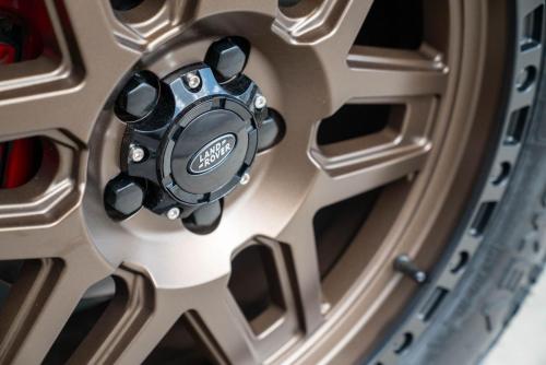 Mantra Wheels for Land Rover Range Rover White Seamak 20″ Matte Bronze Center Black Ring